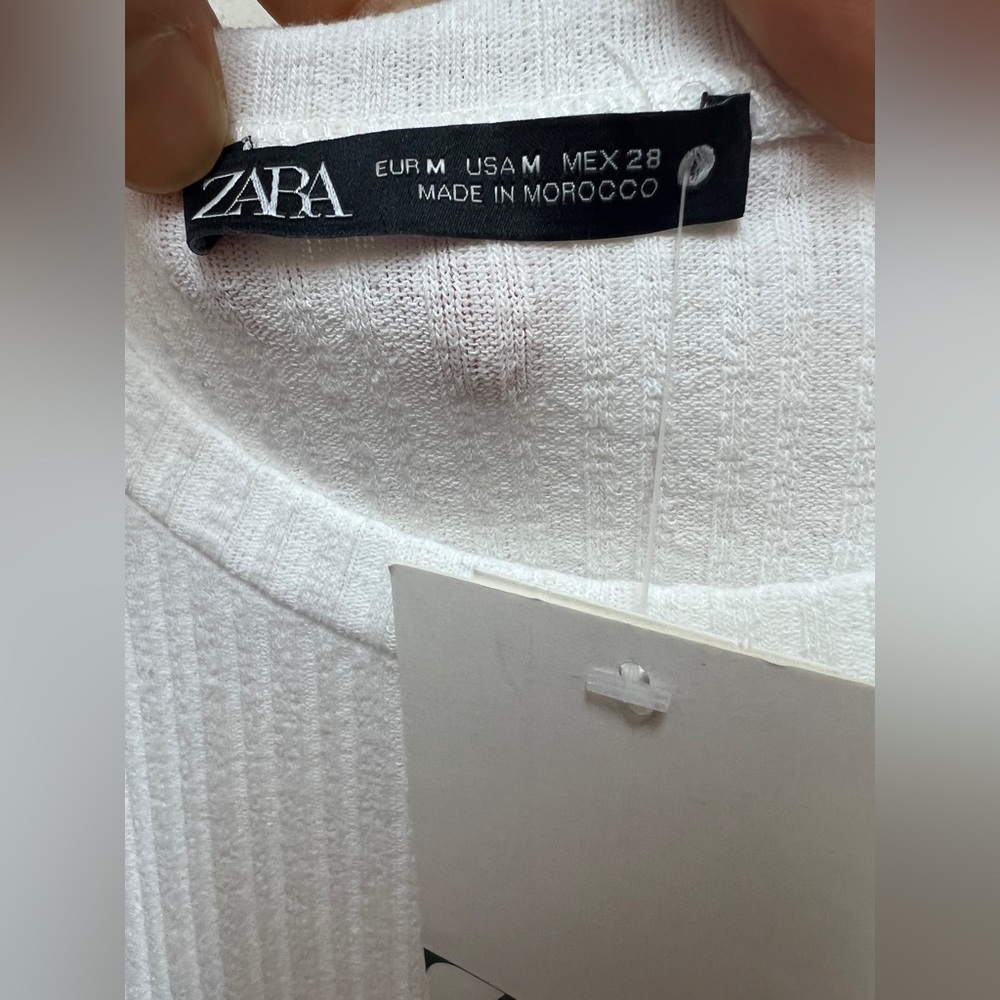 🤍 NWT! ZARA Ribbed White Top - Picture 2 of 9